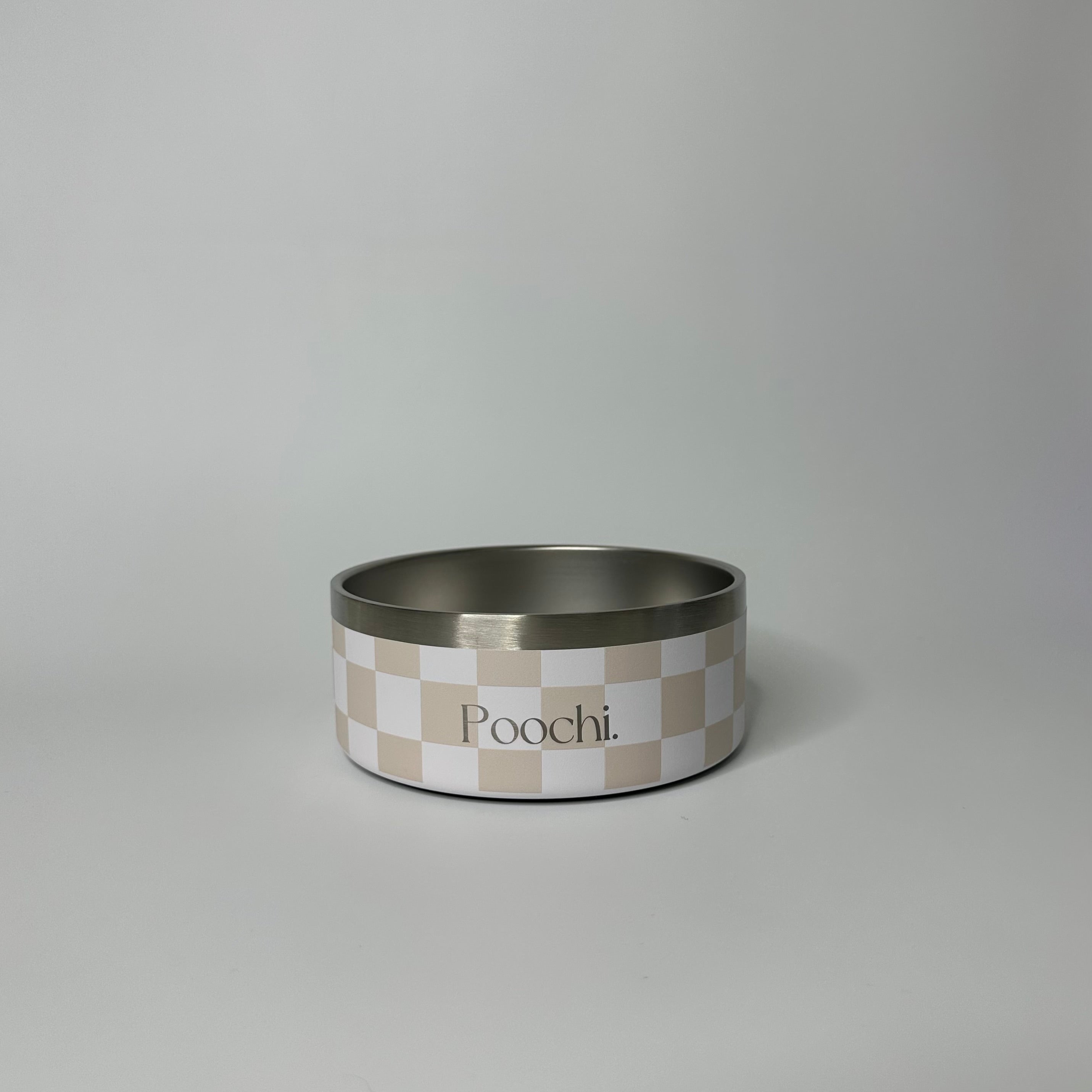 A small stainless steal checkered bowl in beighe and white with the brand name 'Poochi' visible on the side.